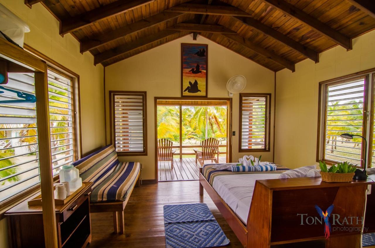 Pelican Beach Resort South Water Caye Dangriga Eksteriør bilde