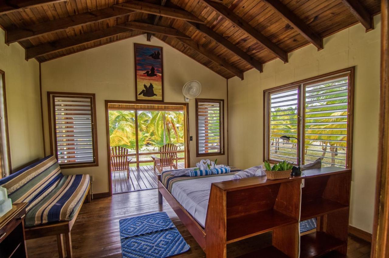 Pelican Beach Resort South Water Caye Dangriga Eksteriør bilde